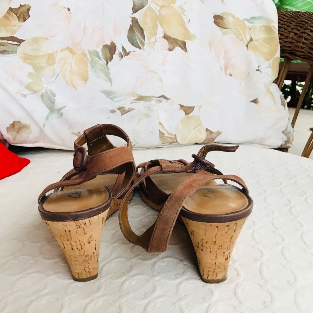 Clarks Brown Wedge Sandal - Picture 6 of 8